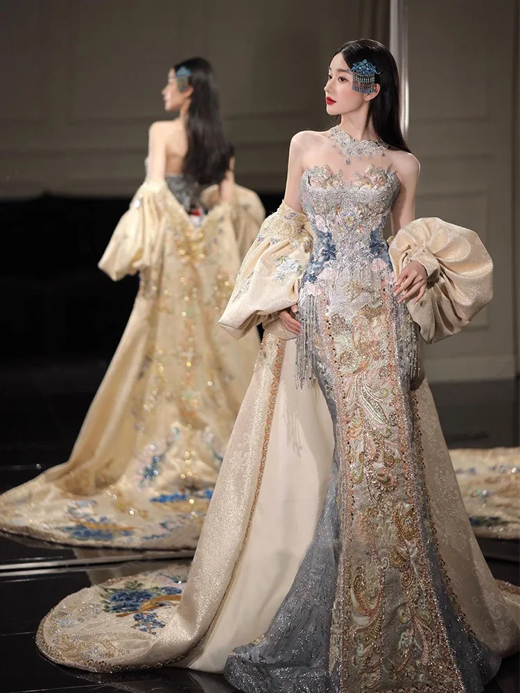 

A new Chinese-style wedding dress high-end custom-made fishtail for toasting and opening the