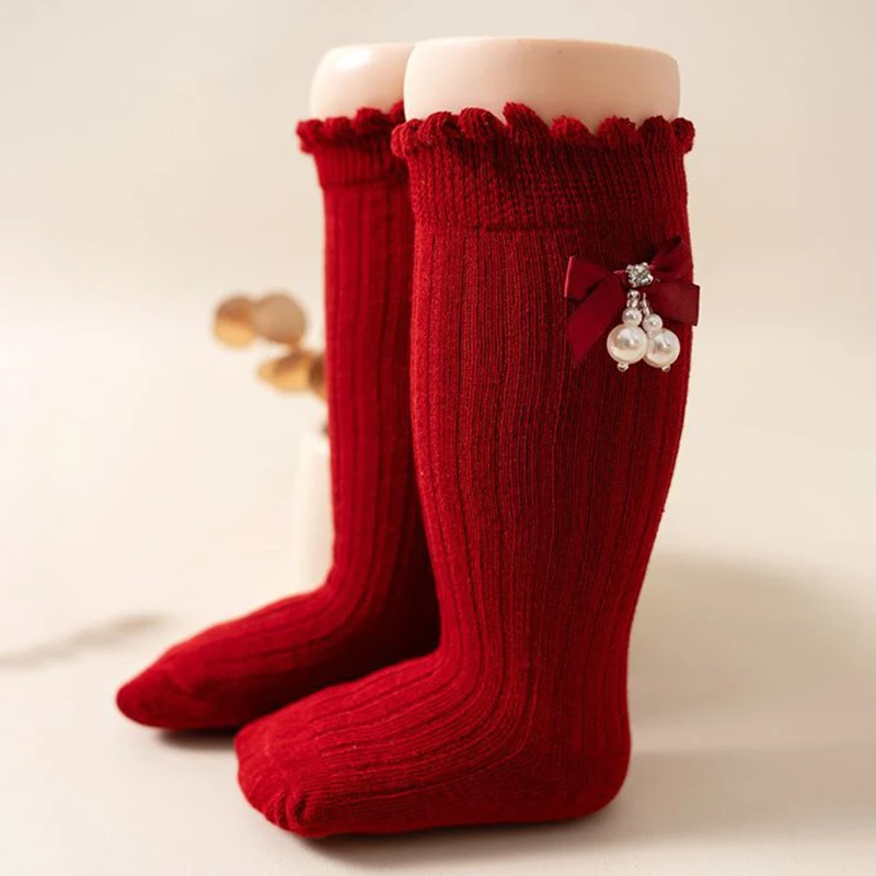 

Cute Baby Girl s Winter Knee High Socks with Sparkly Bow and Pearl Detail Non-Slip Ribbed Calf Socks for 0-4 Years Old