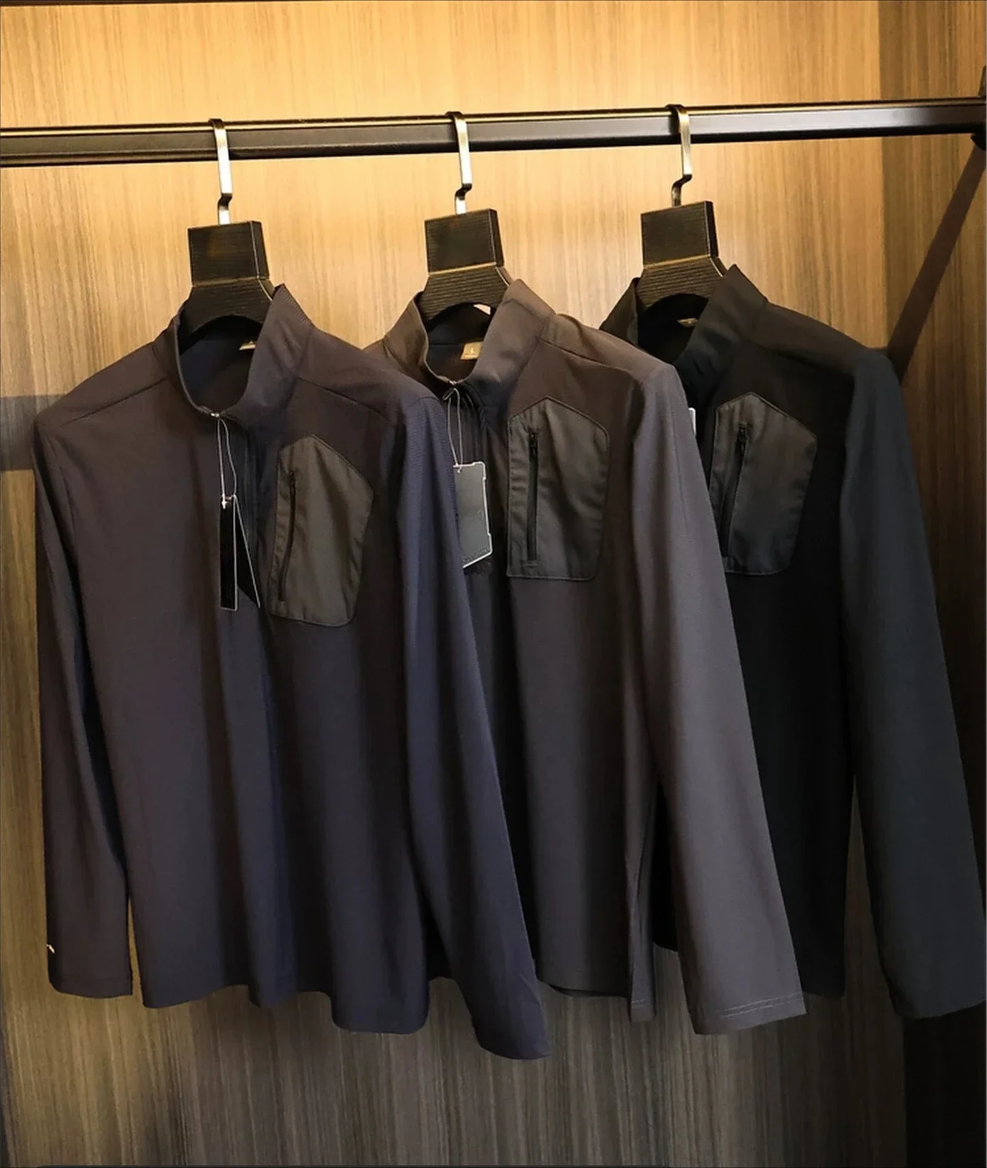 

Men's Half Zip Long Sleeve Running Shirt Quick Dry Comfortable Skin Friendly Stand Collar Running Workout Training Top for Gym