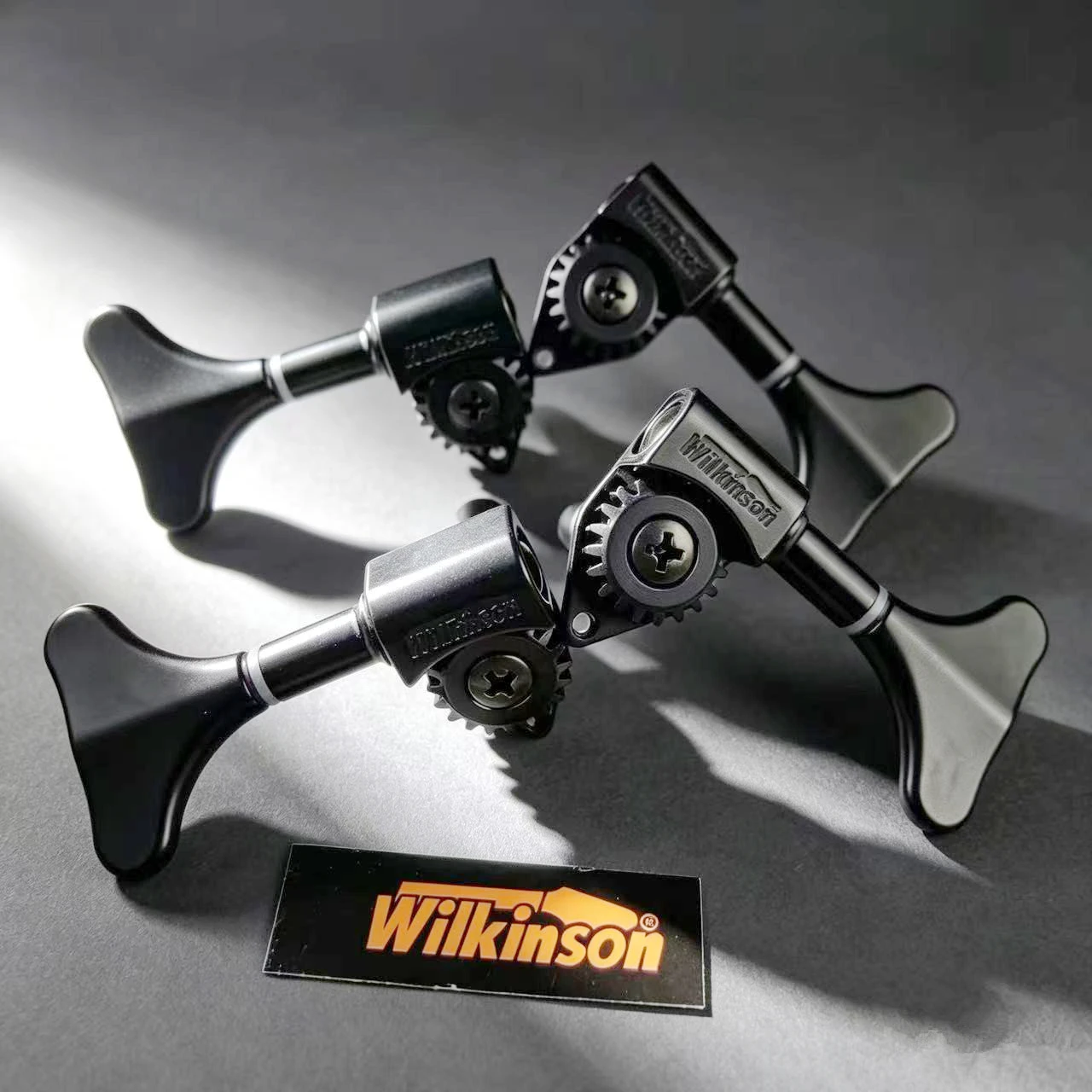 

Электрические басовые гитарные машинки Wilkinson (тюнеры) с открытым редуктором WJB-750, черные