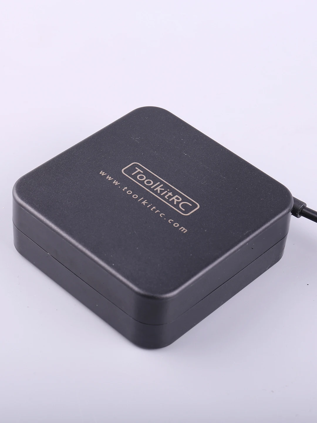 ToolKitRC ADP100 100W 20V Fonte de alimentação com adaptador de saída XT60 para ISDT Q8 Q6 GT Power Hota HTRC SkyRC Carregador RC Drone