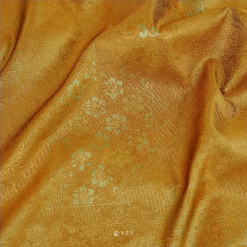 Chinese silk brocade craftsmanship auspicious and longevity peach dark pattern printed fabric cheongsam Hanfu face skirt