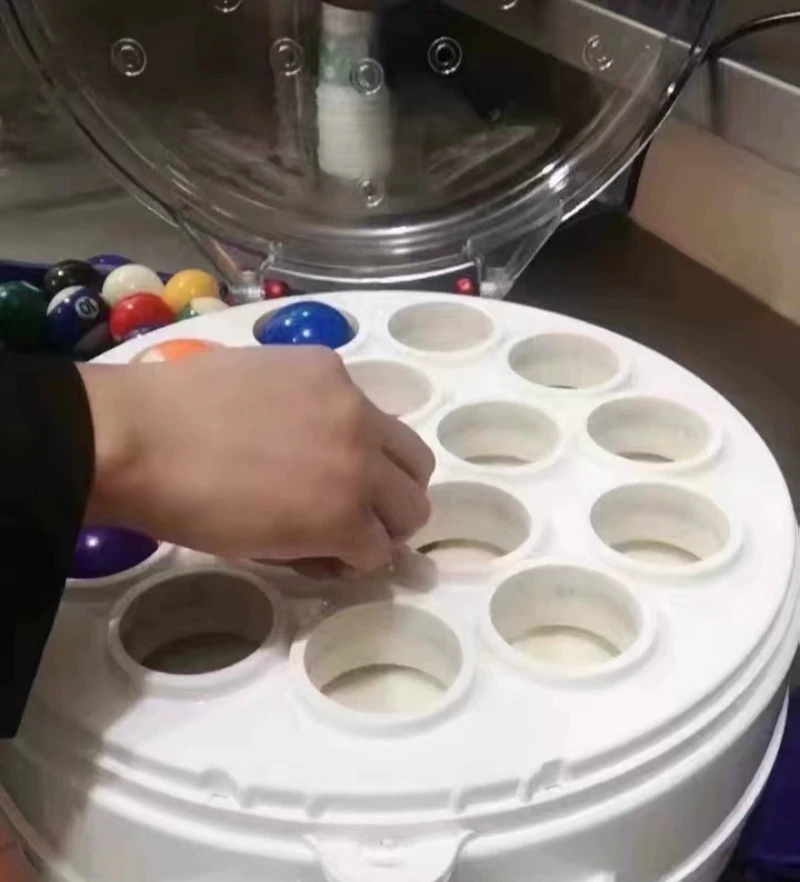 Automatic Billiard Ball Cleaner Polisher, Pool & Snooker Balls Maintenance Cleaning Device