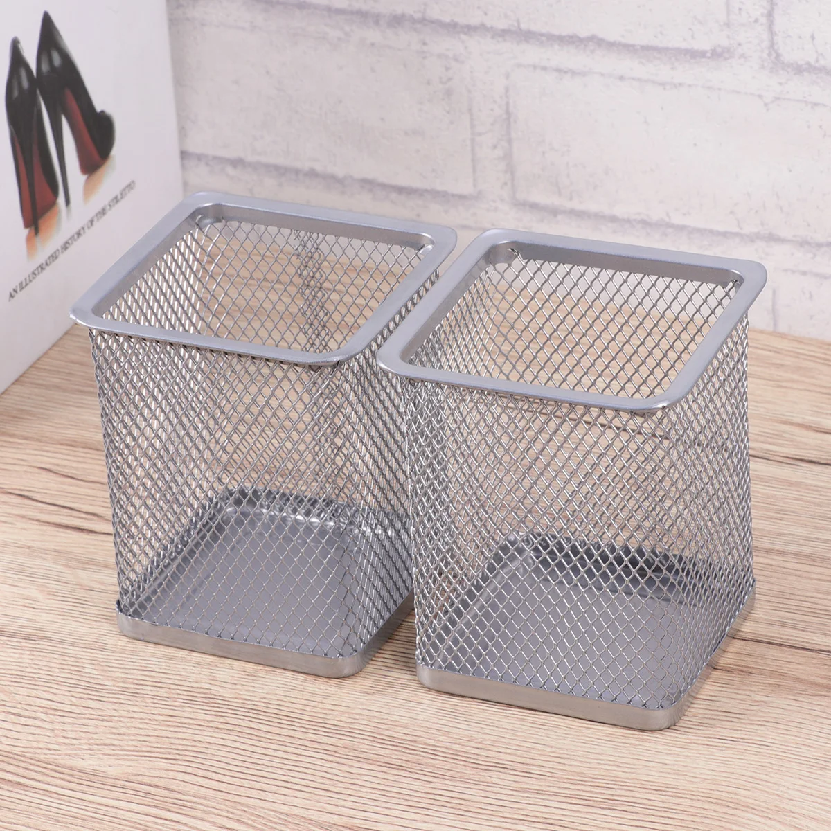 

Metal Hollow Pencil Holder Silver Mesh Pen Pot Lightweight Desk Organizer Container For Pens Cosmetics Sturdy Structure
