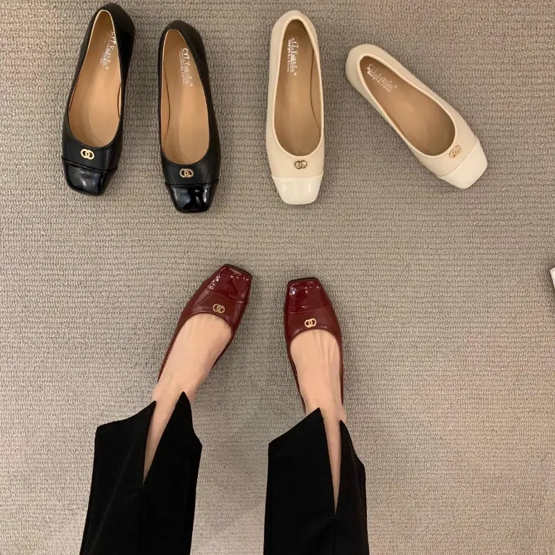 

Flat Shoes for Women 2025 New Spring and Autumn Red Square Toe Work Outdoor Plus Size 44 43 42 Women's Shoes Zapatillas Mujer