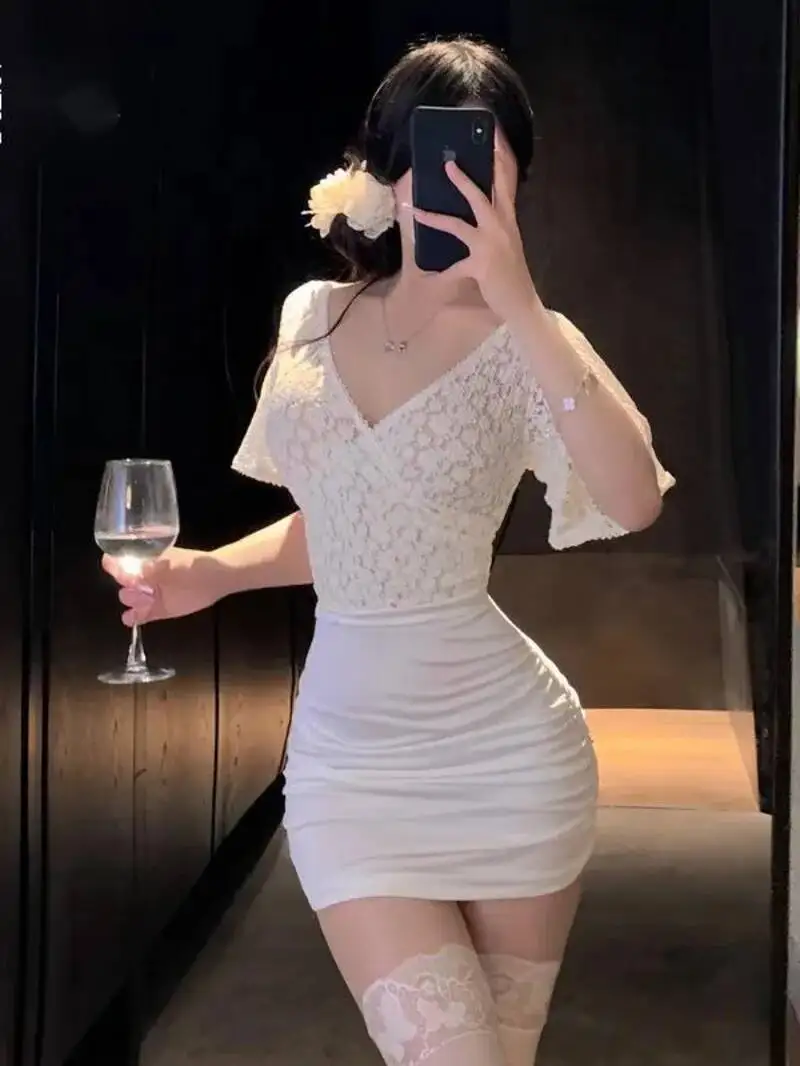 Abito aderente in pizzo sexy Elegante uniforme Tentazione Sheer Nightclub Indumenti da notte Scollo a V T Shirt Mini abito Dolce Top sexy K4YX