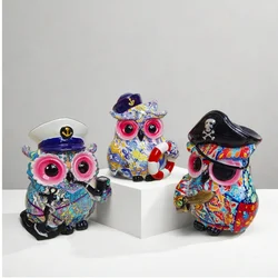 Resin Owl Figurines Vintage Animals Statue Pirates Owl Ornaments Home Living Room Cabinet Desktop Decor Friend Gifts