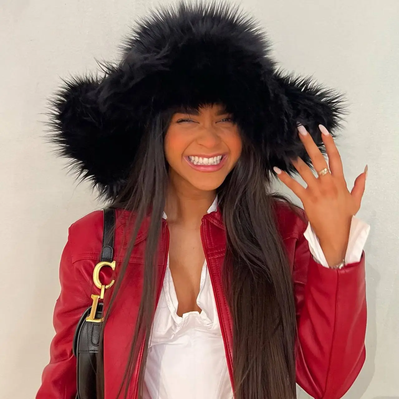 Winter Warm Big Fur Bucket Hat Women Outdoor Hat Soft Plush Bucket Hat Korean Fashion Chic Ladies Casual Hat 2023