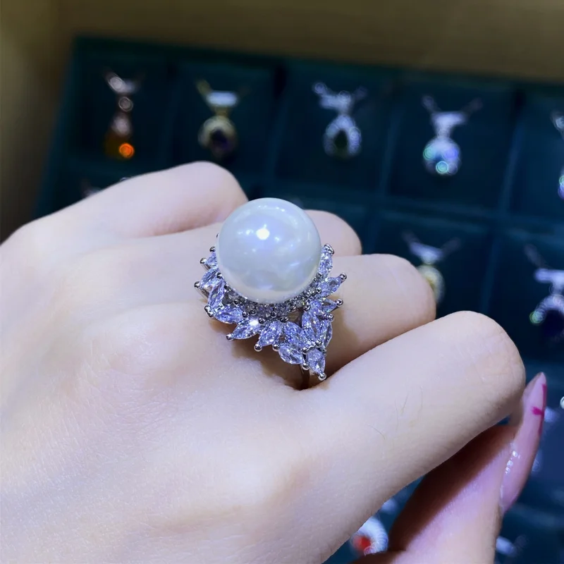 

Natural Agate Chalcedony Shell Beads Comparable to Pearls Full Diamond Open Ring for Women Versatile Pendant Earrings Set