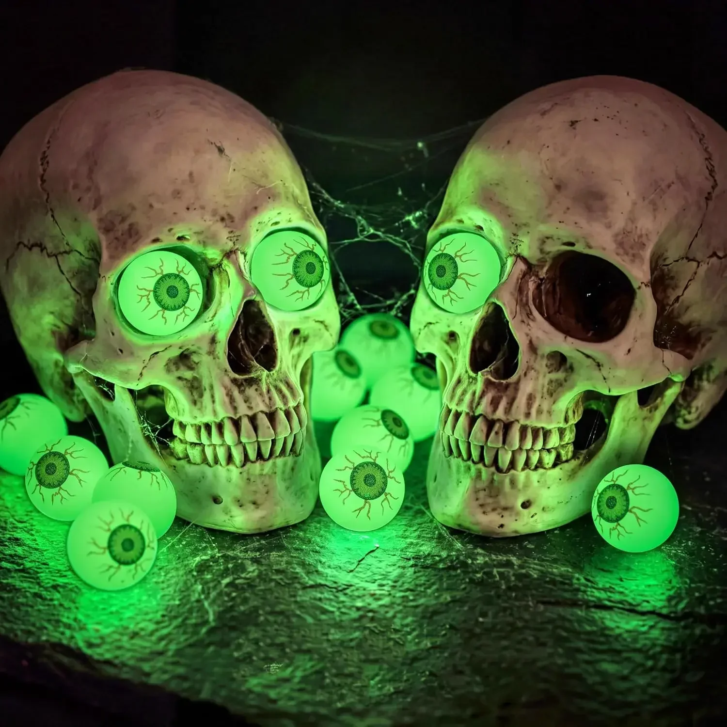 Großhandel Leuchtende im Dunkeln Springbälle Dekoration Geisterhaus Horror-Requisiten Haushalt Halloween-Party Leuchtende Kunstaugen – Detail 5