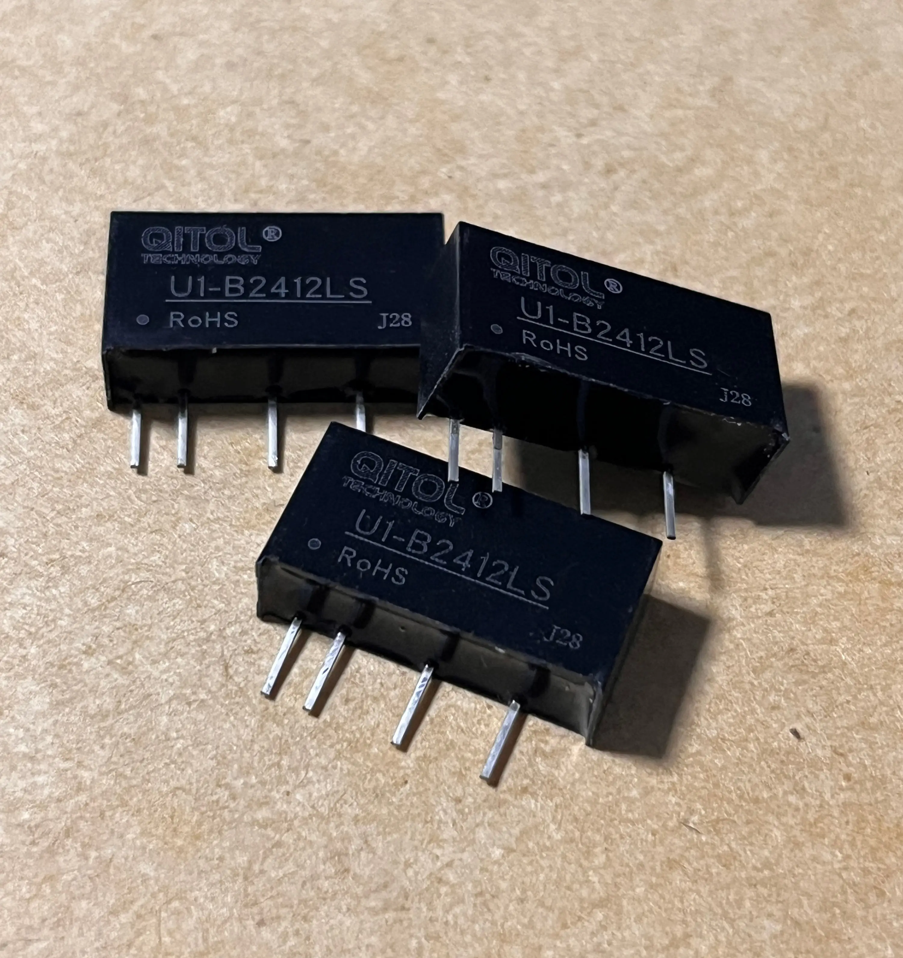 1W B2412LS-1WR3 U1-B2412LS Miniature DC-DC Power Converter 24V to 12VDC Step-Down Switching Disconnector Module for Electronics