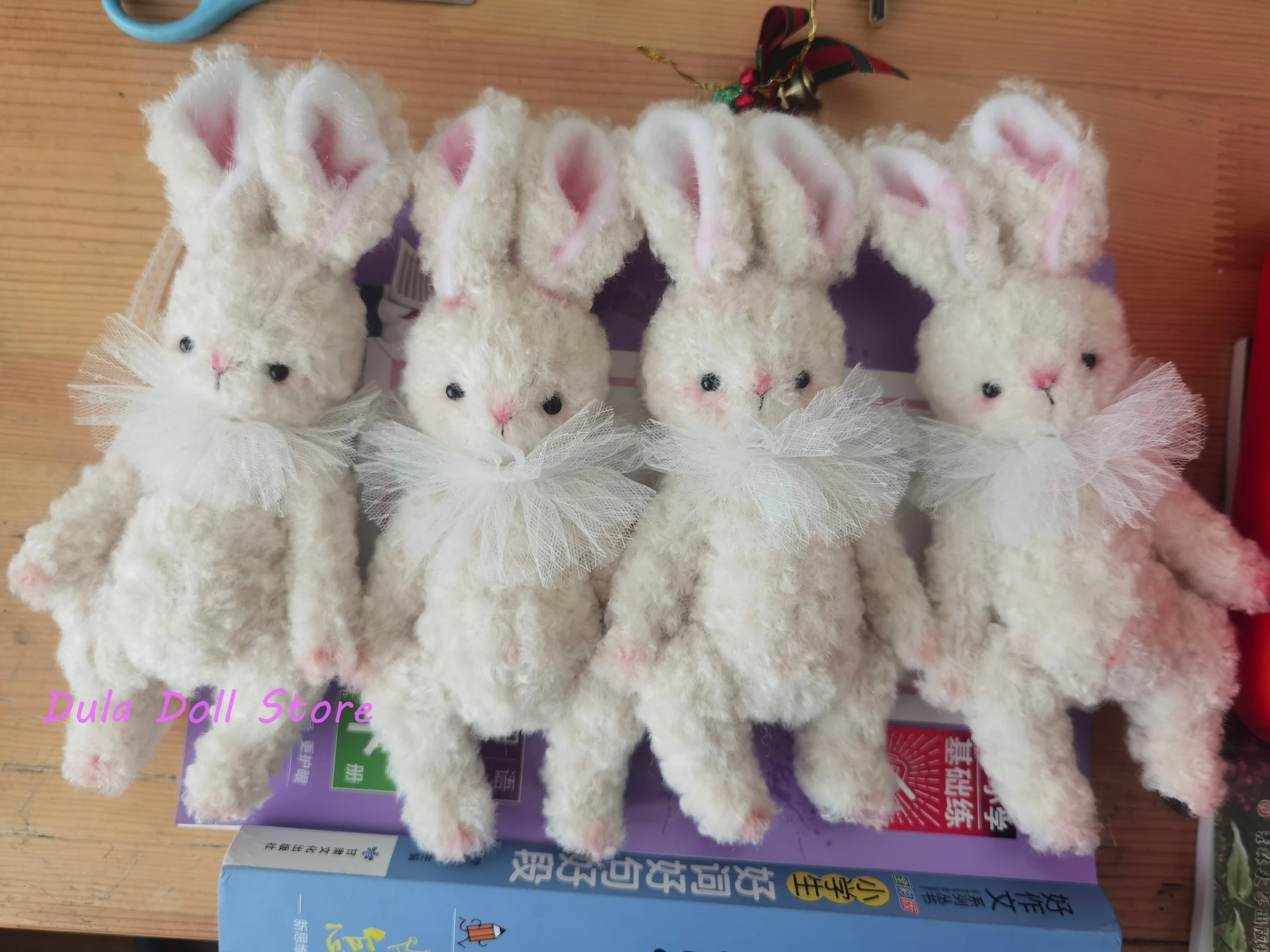 토끼 포옹 인형, 5 개의 관절이 움직일 수 있는 Blythe ob24 ob22 bjd 인형 (높이 15 -16cm)