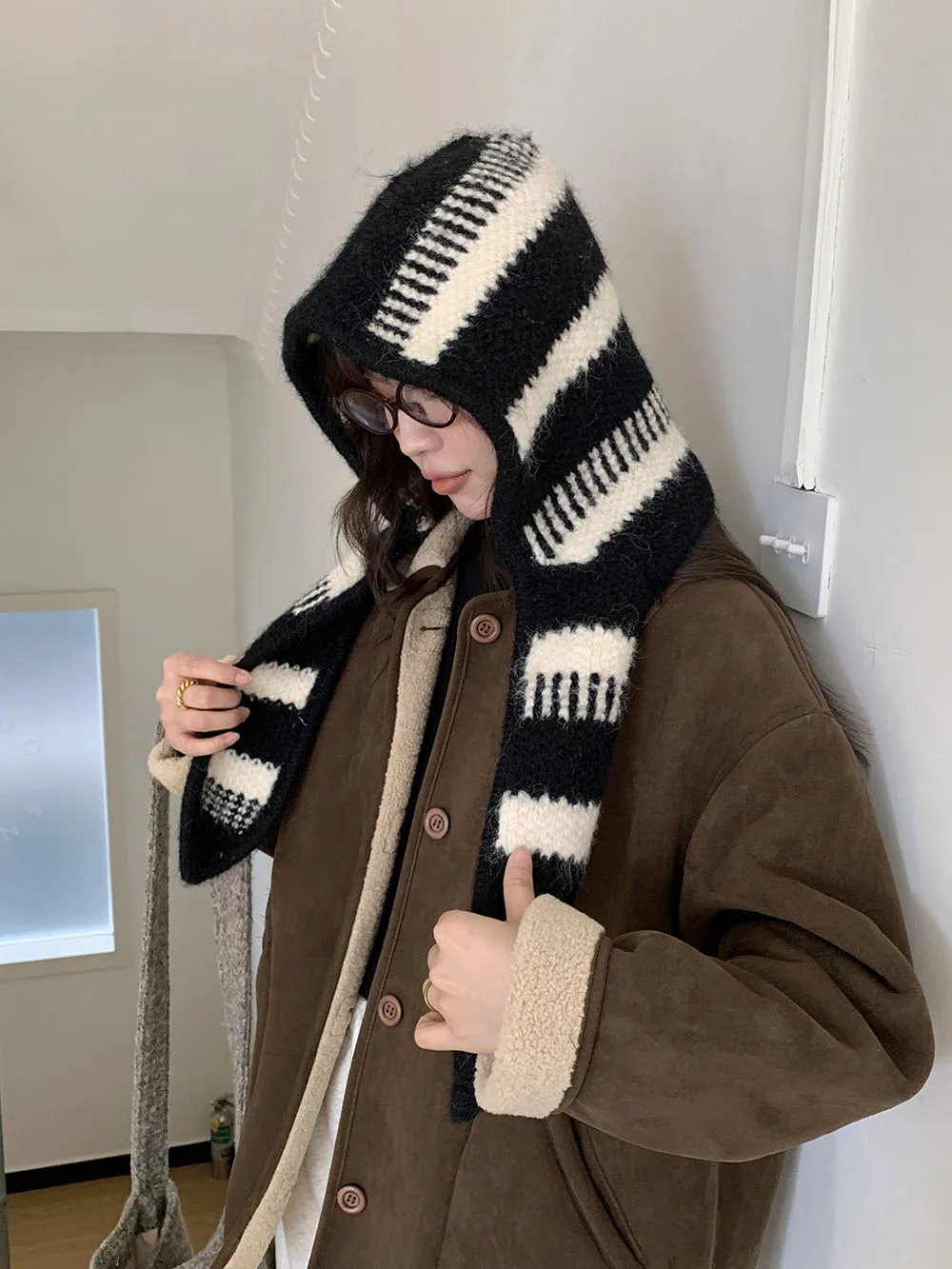 

new Fashion Knitted Hat Women Autumn Winter Skullies Beanies Ladies Colorful Earflap Cap Female Handmade Tassels Beanie Hat