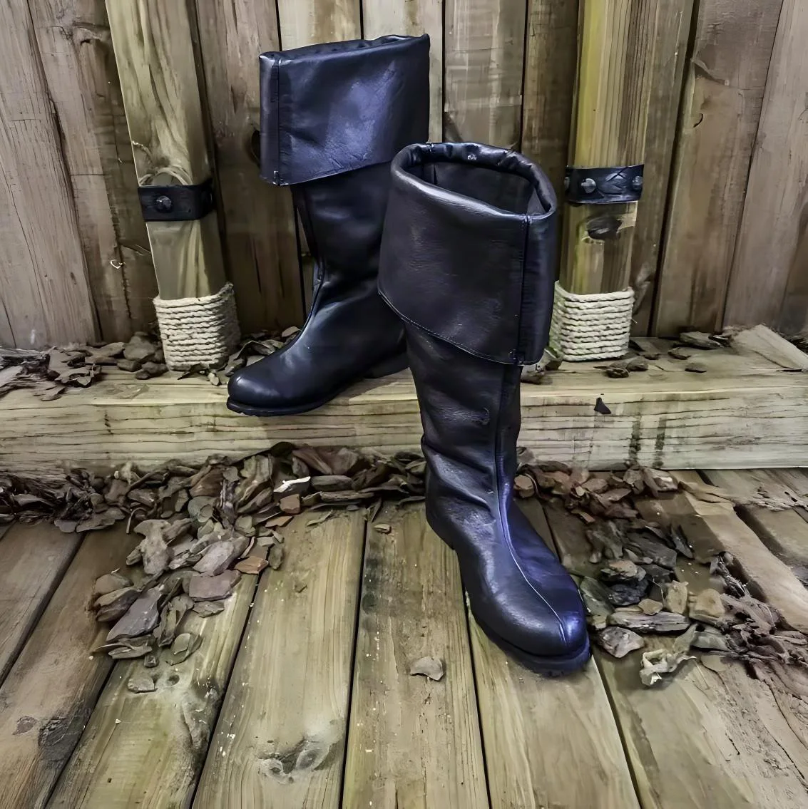 Mittelalterliche Renaissance-Klappstiefel bis zur Wadenmitte, flache Stiefel aus Retro-PU-Leder und Wildleder, Cosplay-Piraten-Halloween-Kriegerschuhe, Schuhwerk – Detail 8