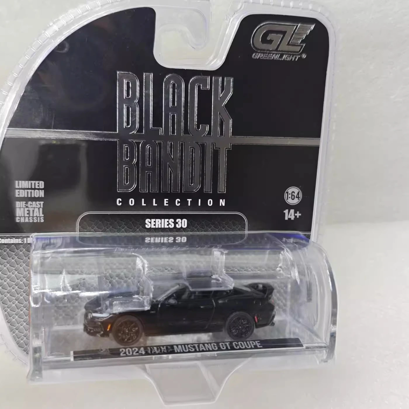 

1:64 2024, Mustang GT Coupe, высокая имитация литья под давлением автомобиля, модель автомобиля из металлического сплава, игрушки для детей, коллекция подарков