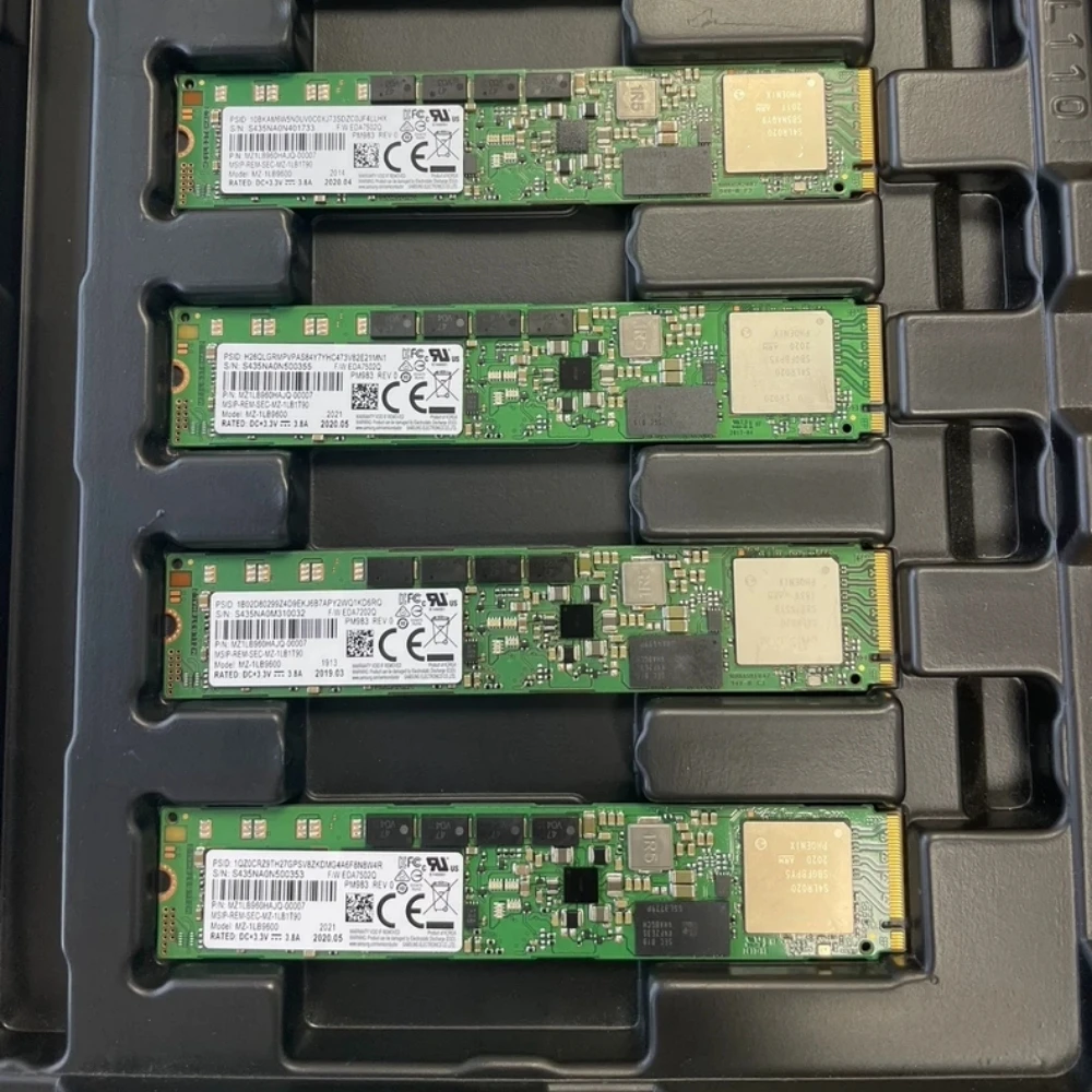 الأصلي PM983 900GB 1.92TB 3.84TB M.2 NVME pcie3.0 المؤسسة الداخلية محرك الحالة الصلبة 22110 Gen3 x4 لخادم سامسونج #4