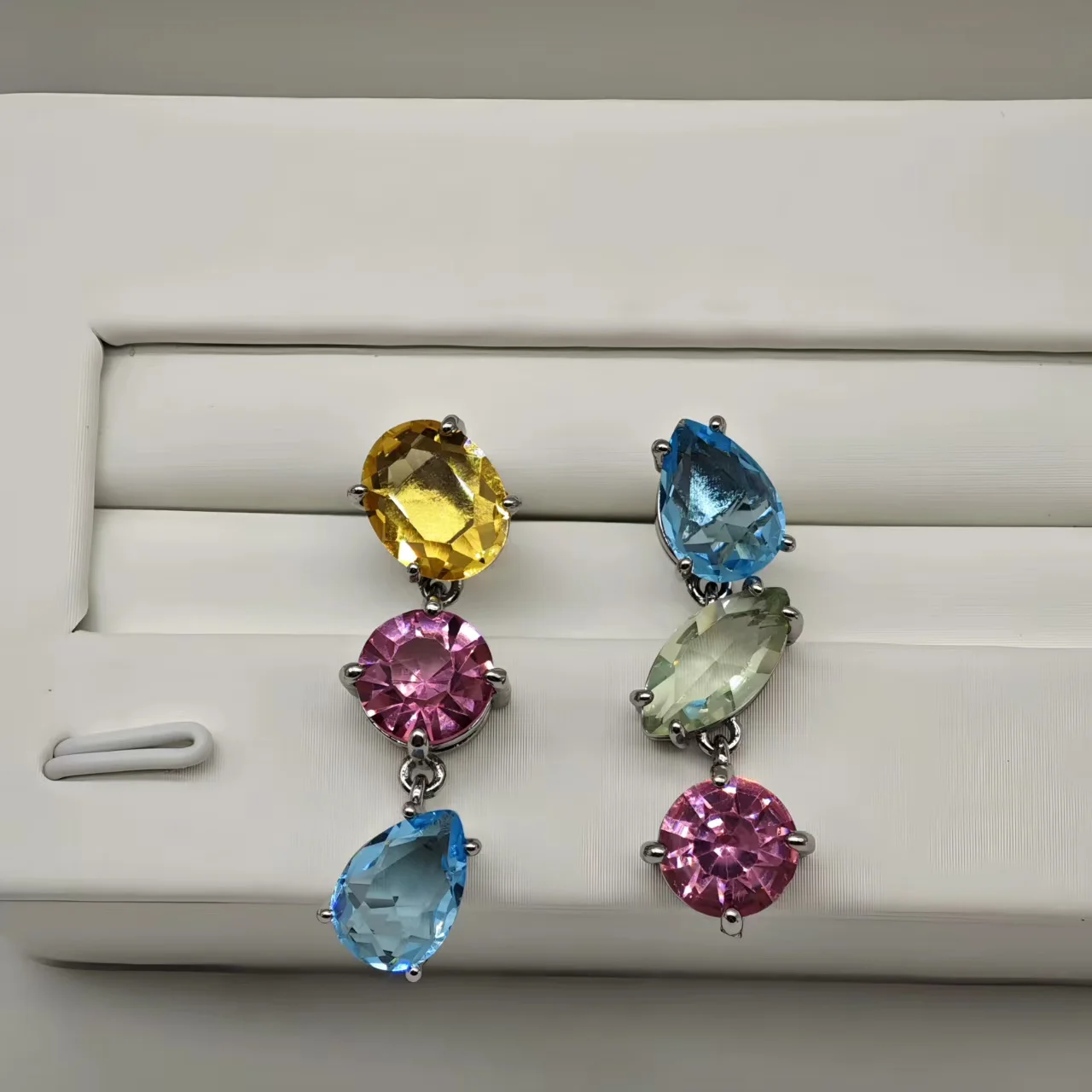 

Autumn Fashion Irregular Tri color Earrings