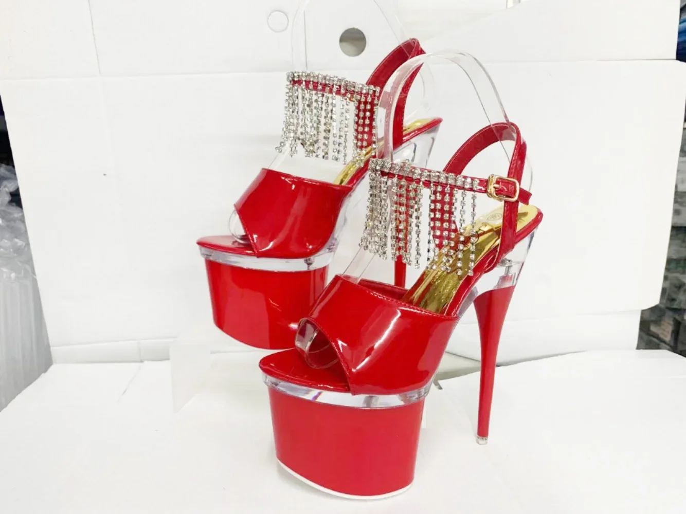 17cn Elegant Women Party Wedding Shoes Sexy Open Toe PVC Transparent Crystal Platform Sandals Nightclub Stripper Heels Gold Red