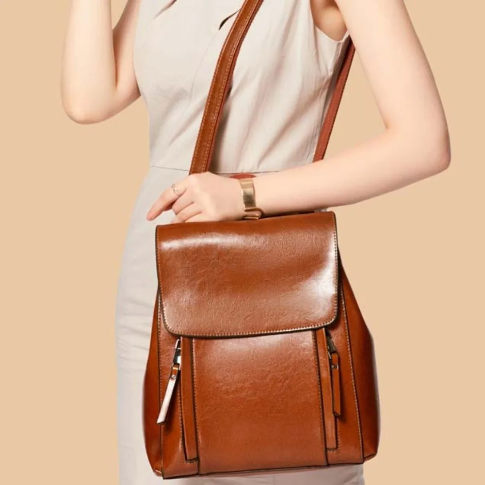 Retro Leather Backpack Women Waterproof Magnetic Buckle Oil Wax Rucksack Soft-Touch Large Capacity Anti-Theft Travel Bag