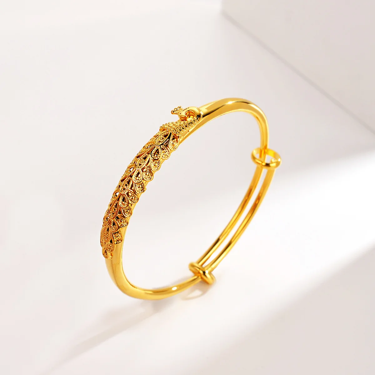 Noble AU999 gold bracelet for women, fashionable Japanese and Korean bride wedding 24K pure gold peacock push-pull bracelet for