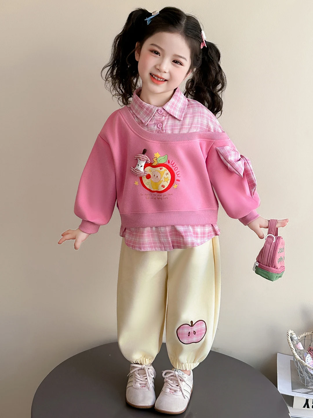 

Trendy Star Girl's Two-Piece Sweatirt Set Spring Autumn Breathable Comfortable Long Sve Hoodie And Pants for Kids