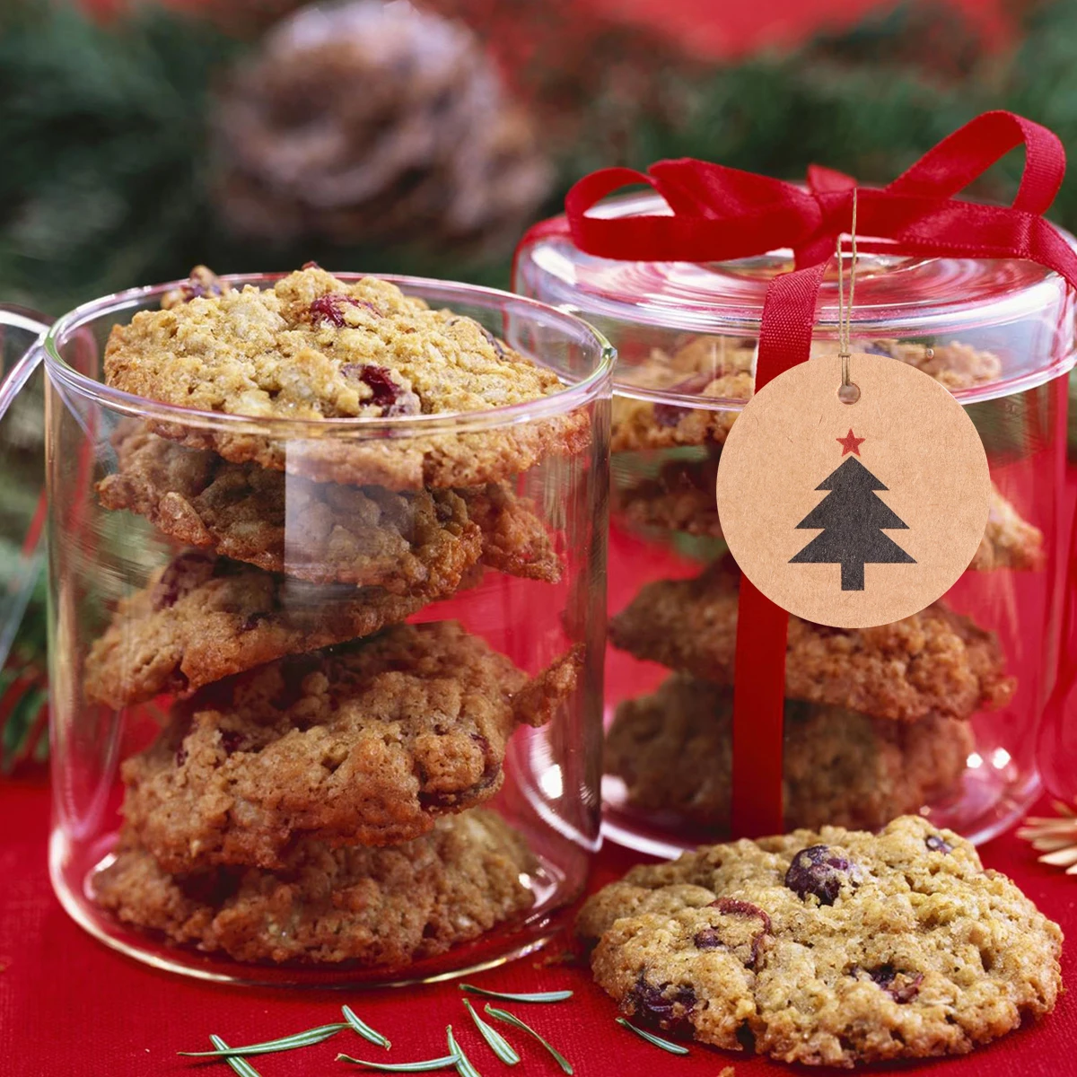 200개 라운드 크리스마스 종이 태그, 걸이 구멍 디자인, 크리스마스 선물 태그, 휴일 DIY 공예 프로젝트용 장식 라벨