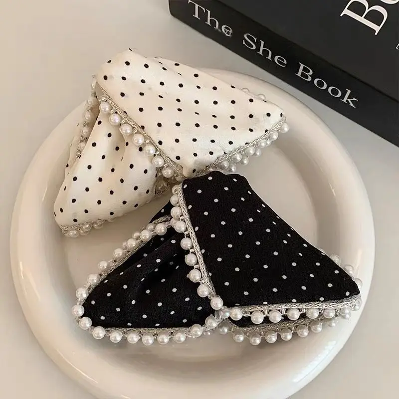 Women's Hair Grabs Polka Dot Pearl Elegant Sweet Gentle Fashionable Hair Claw Clips Simple Versatile Hair Accessories For Girl
