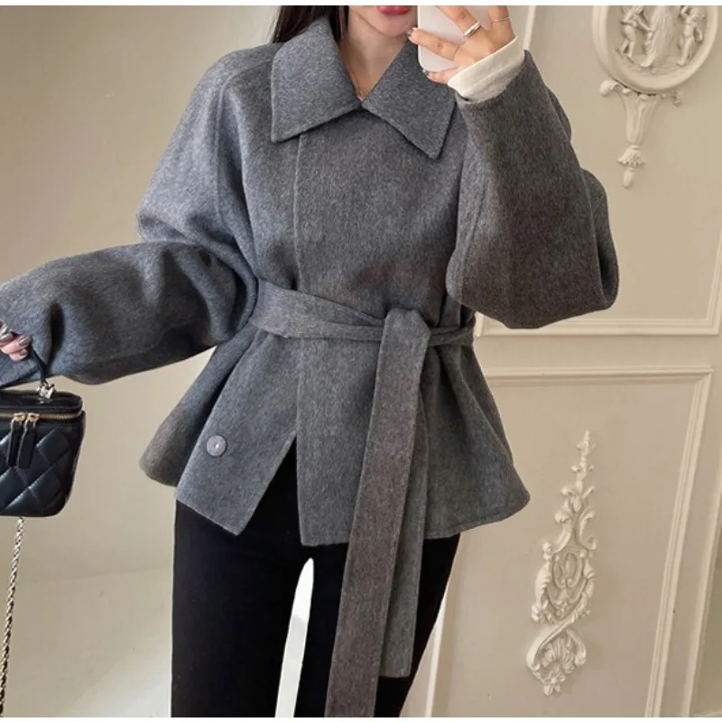 2025 Casaco de couro com alça de inverno com design de emagrecimento na cintura para mulheres – perfeito para qualquer ocasião