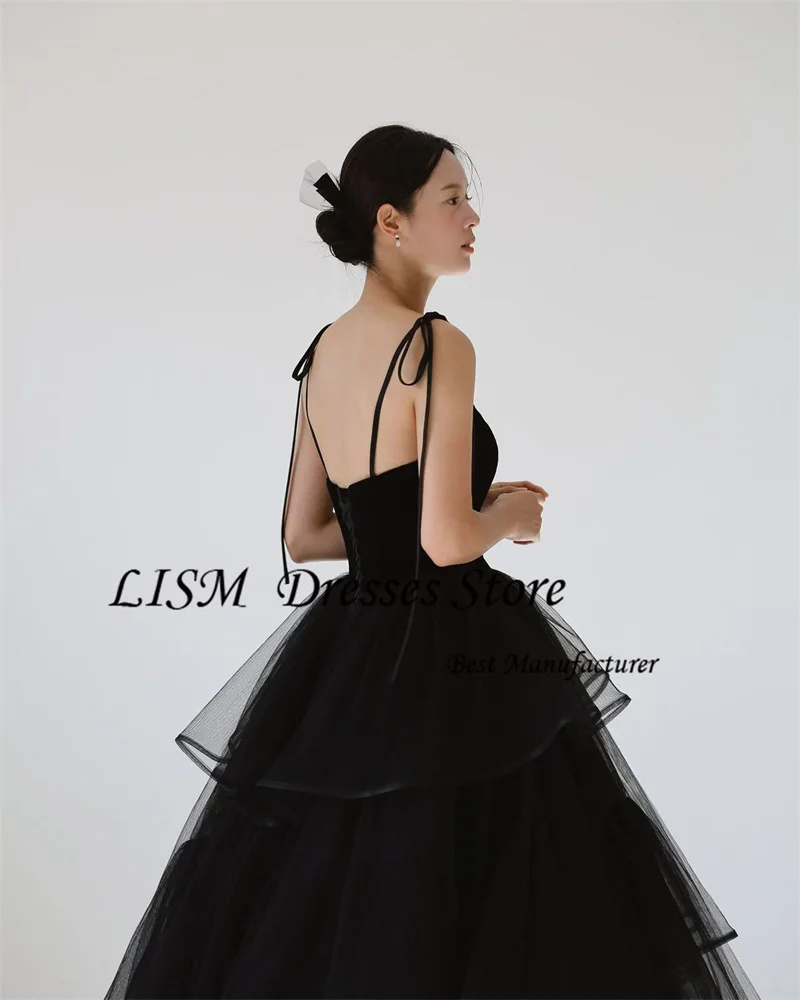 فساتين سهرة عصرية من التول الأسود من LISM لحفلات الزفاف الكورية وحفلات الزفاف وحمالات رفيعة بطول الأرض فساتين العروس مشد الظهر
