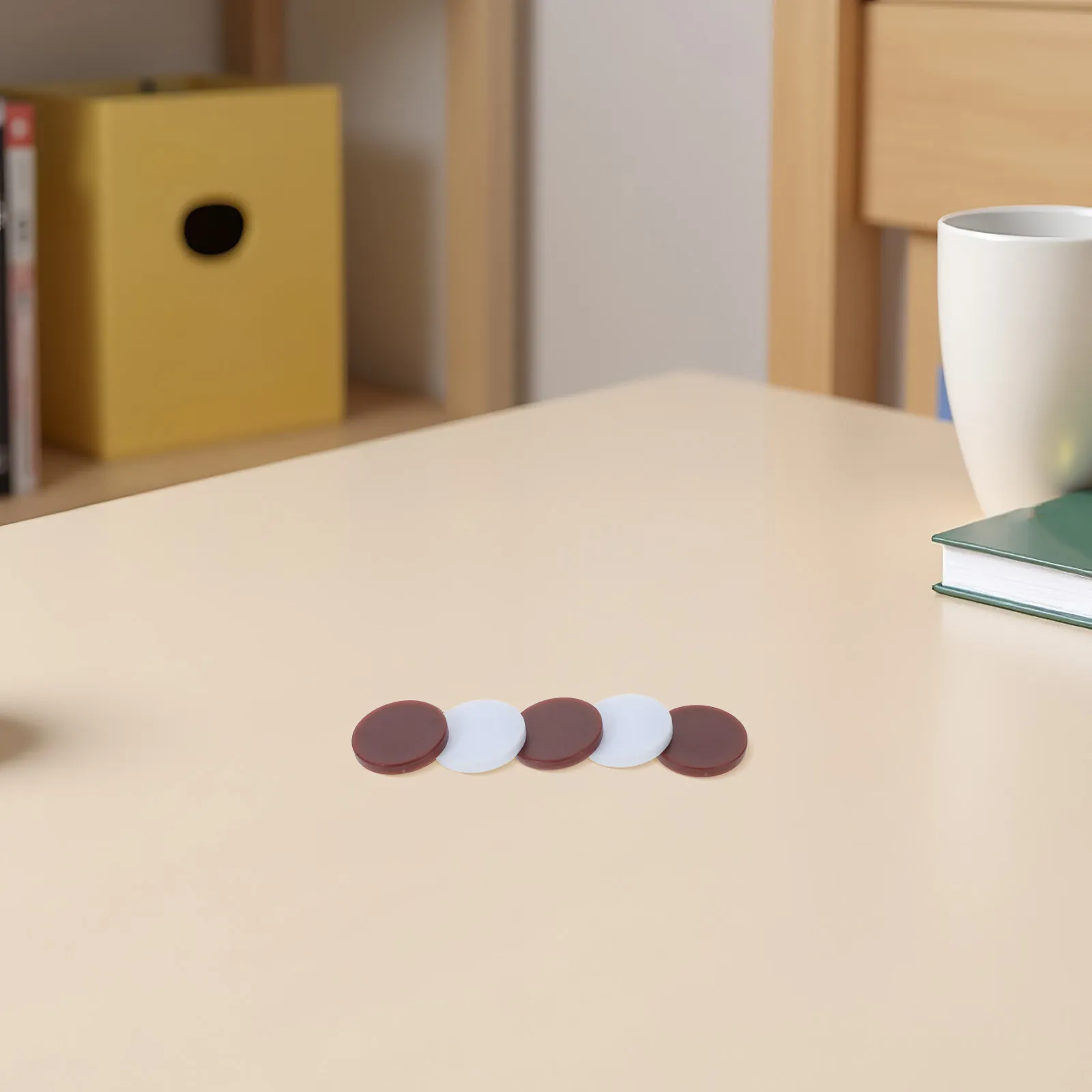 

Набор из 96 шариков для настольных игр - шахматы и шашки для обучения и замены игровых элементов на столе