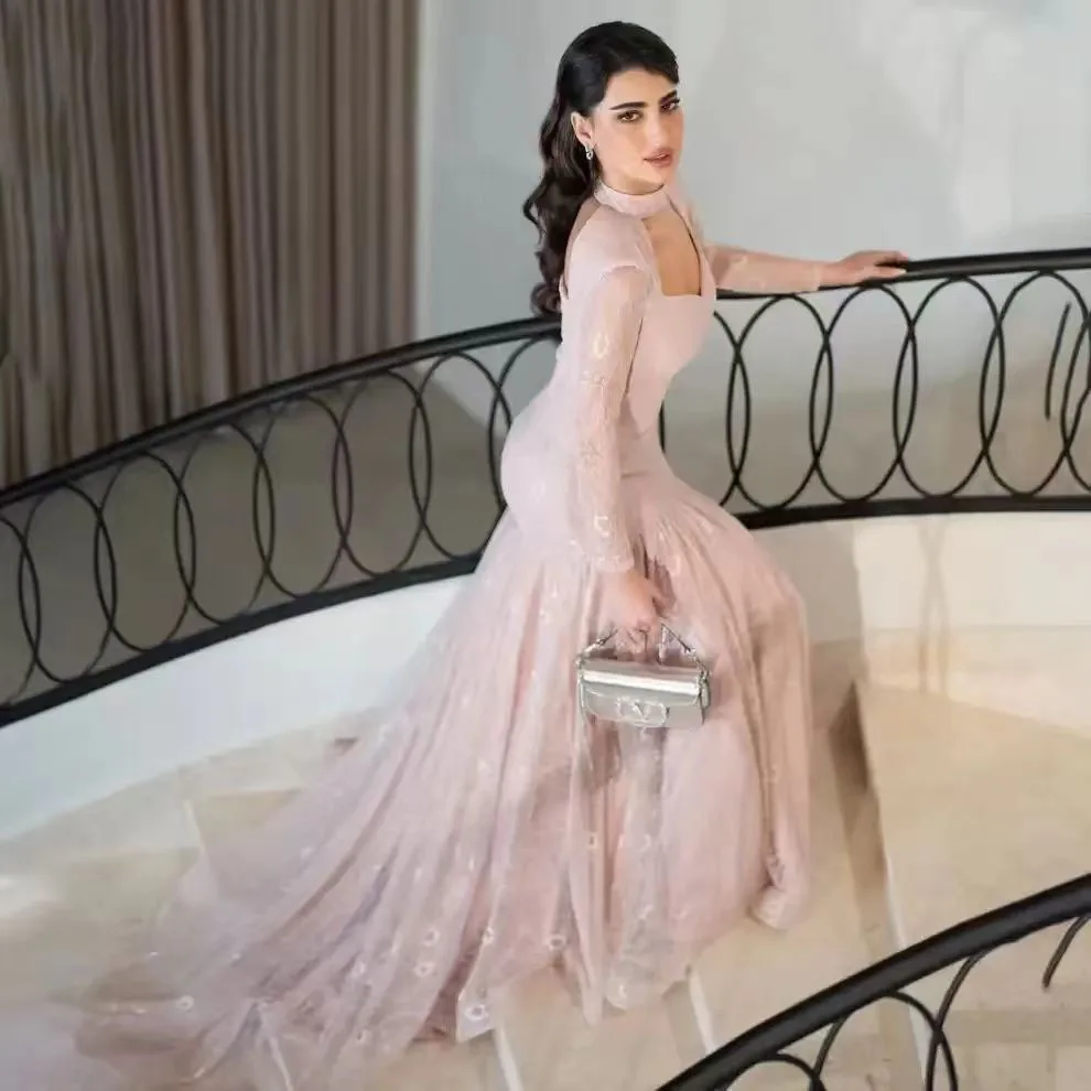 فساتين عالية الجودة مخصصة برقبة على شكل حرف v وأكمام طويلة بطول الأرض دانتيل وردي بدون ظهر فساتين أنيقة Para Mujer Para Una Boda