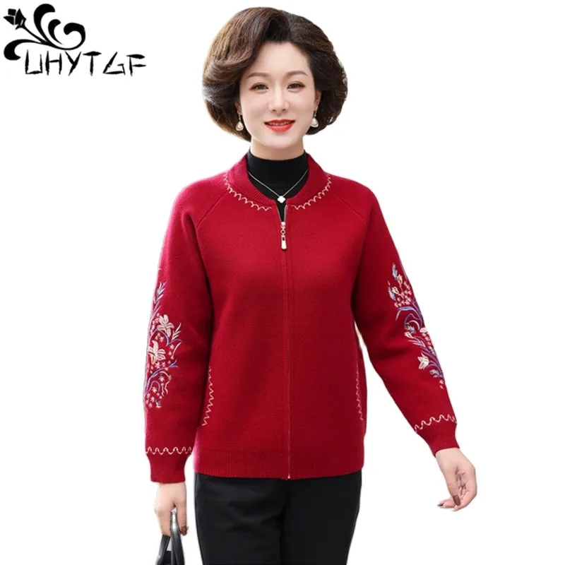 

UHYTGF Middle Aged Mom Knitwears Jacket Women's Embroidered Knitted Cardigan Coat Female Spring Autumn Wool Sweater Ladies 1983