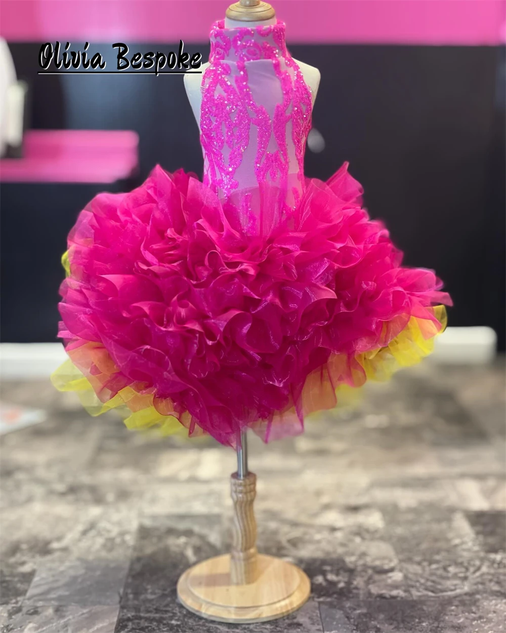 

Lovely Hot Pink And Yellow Flower Girls Dresses Sequin Tulle Ruched Princess Ball Gown For Baby Girl Birthday Party Dress