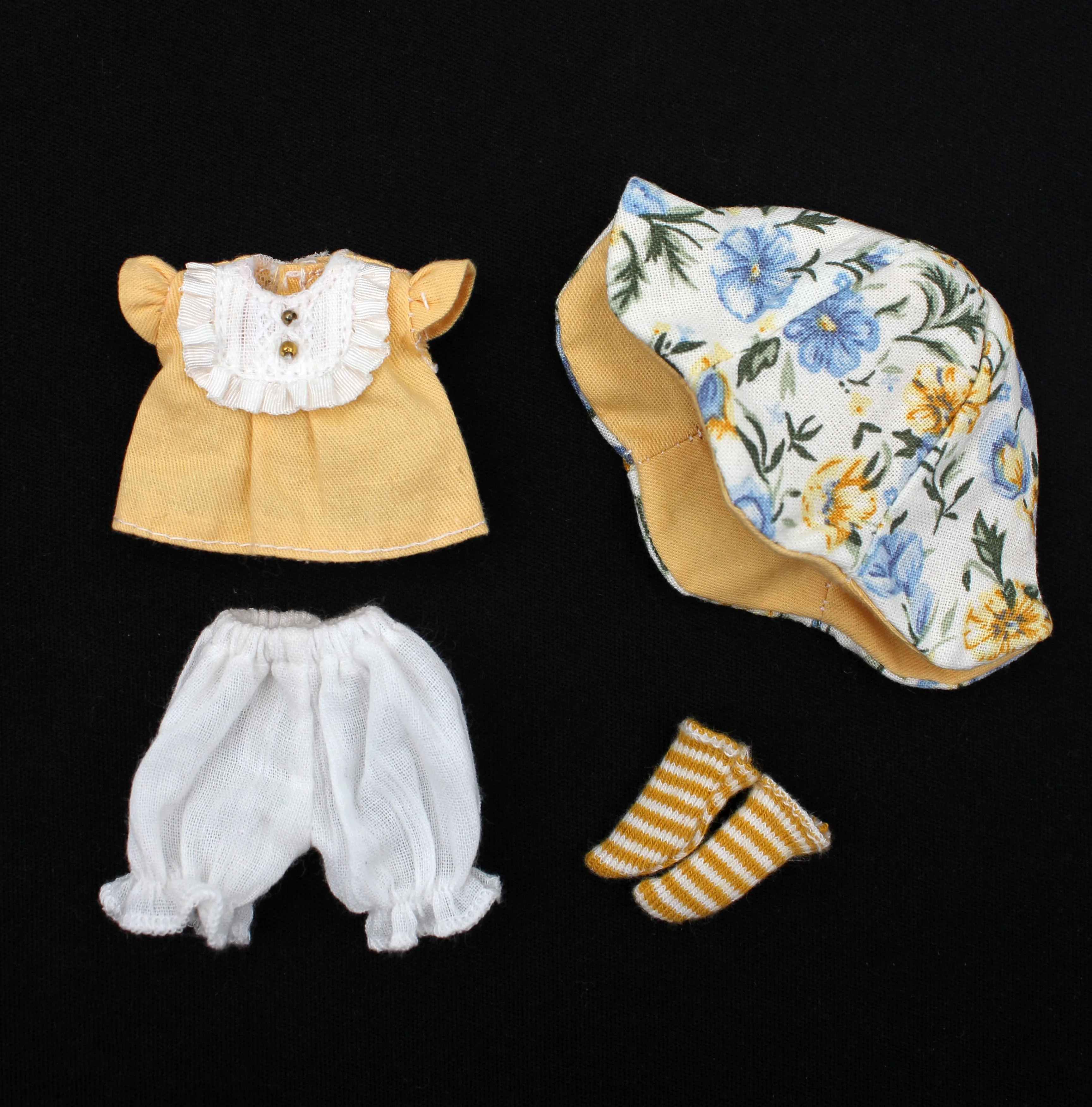 

Одежда для кукол ручной работы Dula 2026: весенние юбки-бутончики для кукол OB11