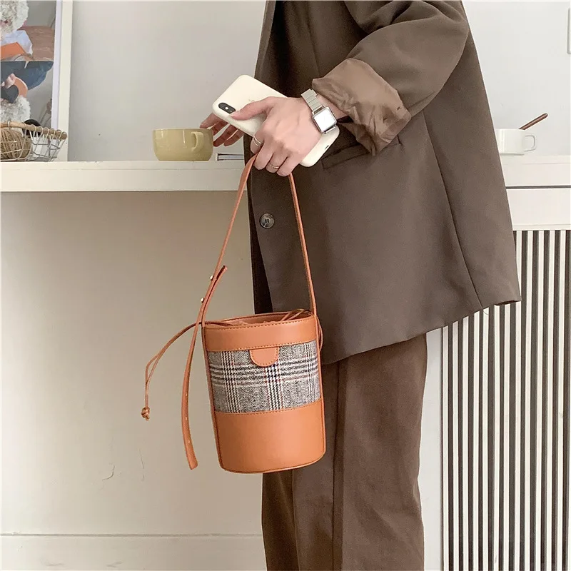 Sense Of Luxury Designer Cylinder Fashin Bucket Bag PU Small Handbag Retro Sitching Armpit Women Messenger Shoulder For Daily