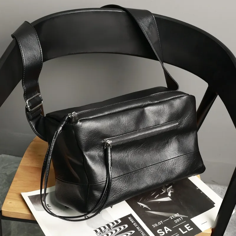 Fashion Crossbody Bag for Men Japanese Style Shoulder Bags Men Large Capacity Messenger Bag PU Leather Crossbody Shoulder Bag