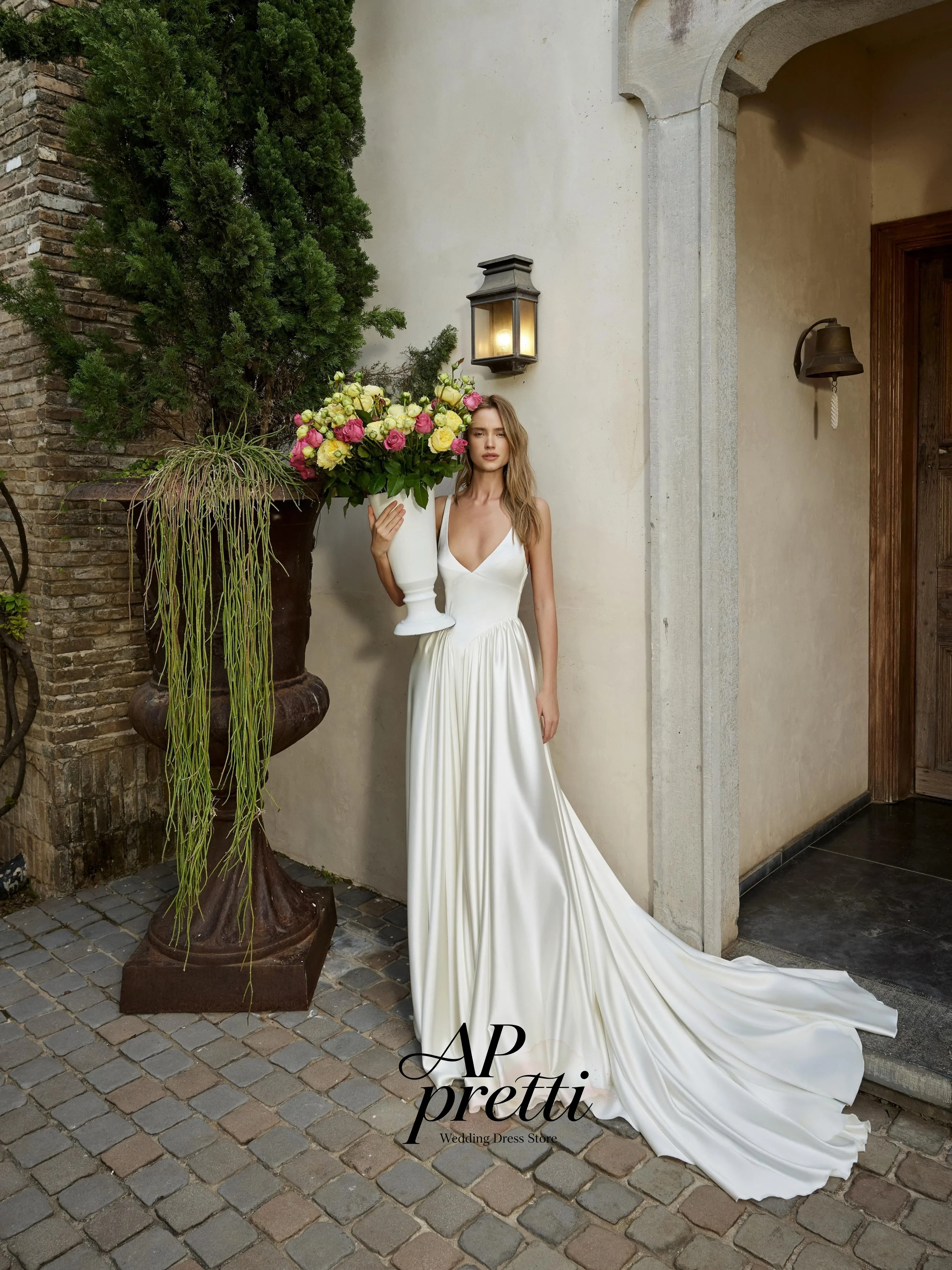 AP Pretti Classic Soft Satin Bridal Gown V-Neck Customized Spaghetti Strap Court Train 2027 A-line Wedding Dresses For Women