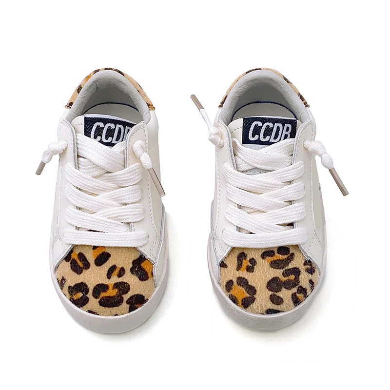 Sneakers Casual di marca Toddler Star 2024 Fashion Sport Baby Girl scarpe bianche Sneakers scolastiche per bambini con motivo leopardato