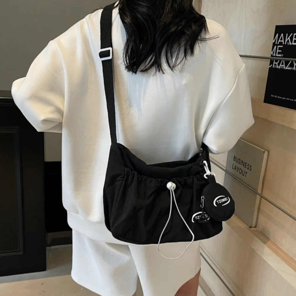 

Popular Casual Drawstring Shoulder Bag Leightweight Large Capacity Pleated Crossbody Bag Zipper Solid Color Commuting Bag Female