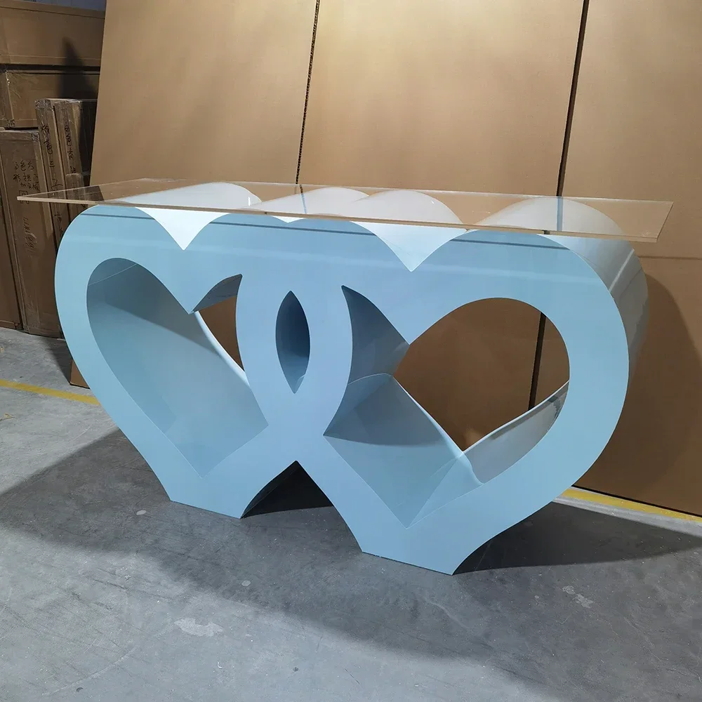 

Personalized design of wedding heart-shaped cake table and bridal sweetheart table for wedding party decoration