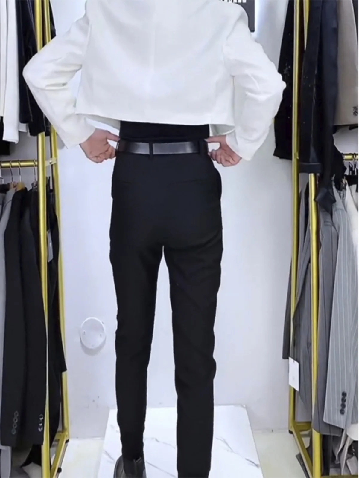 

ort Trendy Haome Корейский Sle Мужской костюм Jaet Slim Fit Комплект из двух предметов Faionable Urban Pure Color Plain irt
