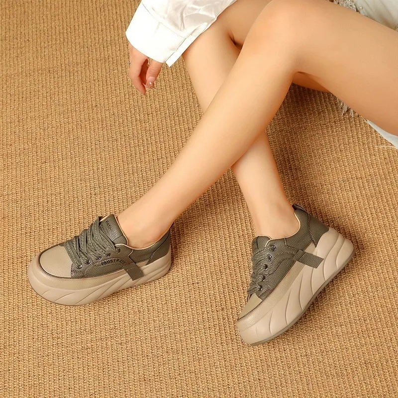 Autumn Thick Soled Sports Shoes for Women 2024 Fashion Platform Increase Sneakers Female Lace Up Casual Style Vulcanized Shoes