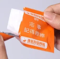 100 Piece/lot Customizable Printed Logo Advertisement Wipe Disposable Mini Small Package hand clean wet Wipes towel oem