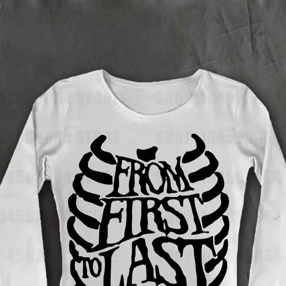 ريترو موضة إلكتروني نمط بأكمام طويلة عادية 90s طباعة Y2K توب روك القوطية الجمالية الشرير عادية سلم المرأة س الرقبة تي شيرت