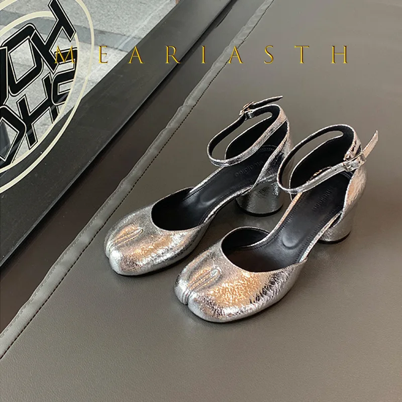 

Women Split Toe Pumps Mid Heels Mary Janes Round High Heel Woman Shoes Buckle Strap Shallow Sandals Shoes Solid Color Stylish