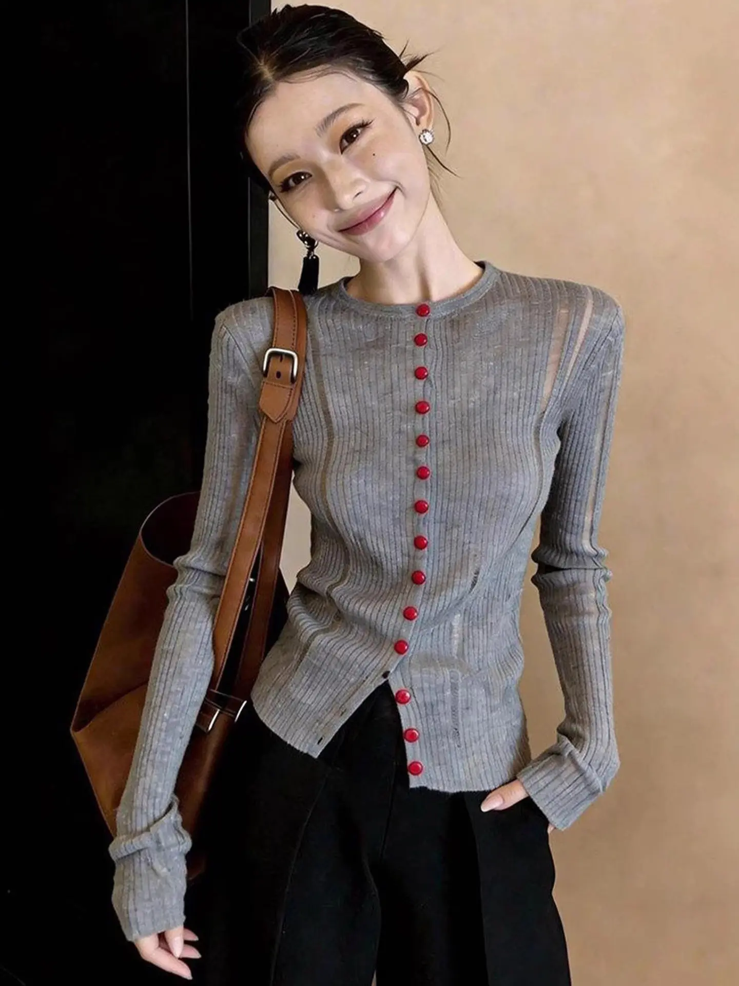 

Slim Fit Long Sleeve Knitted Sweater Single Button Korean Style Early Spring Fashion Gentle Wind Simple Top Women's Shirt