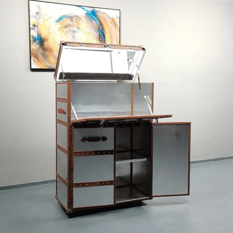 Armoire à vin rétro créative