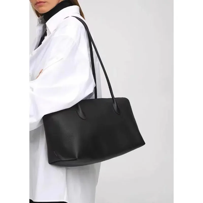 

Minimalist Style Shoulder Tote Bag Large Capacity Armpit Luxury Commuter Handbag for Women 2023