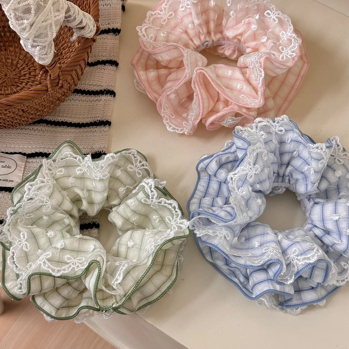 

Korean version of the holiday style fresh large hair band summer foreign style Mori lace hair ball head flower hair rope women