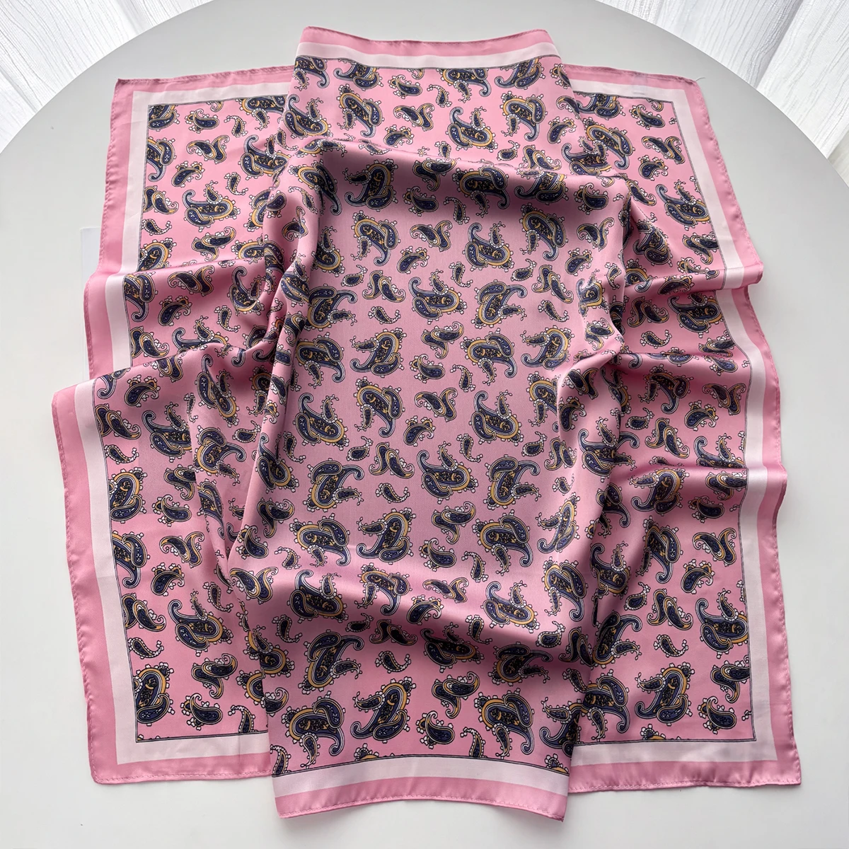Luxuriöser Paisley-Druck Schal Damen Seidenimitat Halstücher Foulard Bandana Hijab Haarbänder Quadratische Schals Wickeltücher – Detail 2